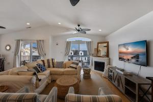 216 E Rio Grande Ave