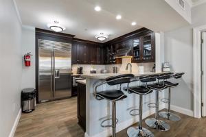 Residence 111 At The Grand