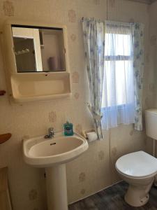 27 Glenfinart Caravan Park