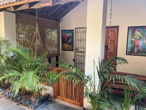 Luxury Studio steps from Turtle Beach