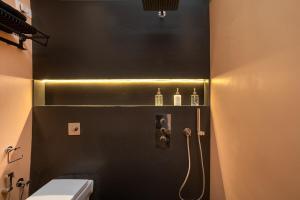 Luxury Studio steps from Turtle Beach