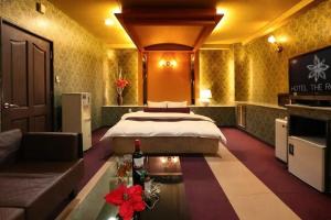 HOTEL the ROOMS - Couple's Hotel