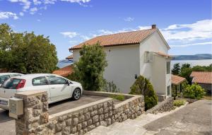 Stunning Apartment In Klenovica