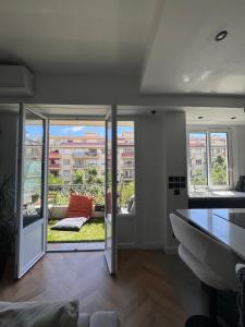 Beautiful 2-room, AC, Center, terrace - 3-gwiazdkowe hotele w mieście Nicea