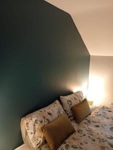 Adies Bar & Restaurant