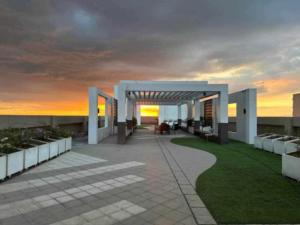 Radiance Manila Bay Luxe Lounge