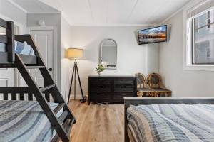 3201 Atlantic Ave, Unit 310