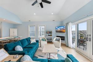 New Beach Block Residence w Ocean Views and Pool!