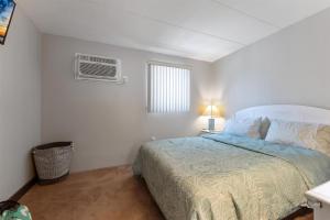 Sun, Sand &Poolside Fun! Beautiful 1BR Beach Condo