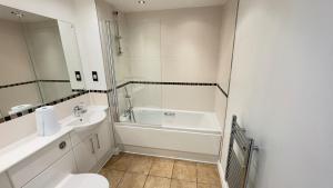 2-Bed Apt Sleeps 7 5 mins to Camden Market