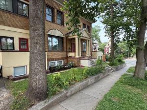 Beautiful, Spacious 1BR in NW DC