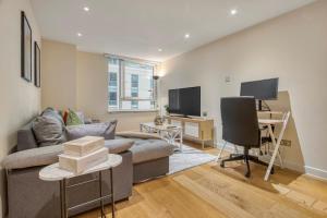 1 Bed & 1 Bath next to Vauxhall Station in Zone 1