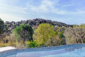 LE KEY WEST maison de charme avec splendide jardin et piscine magnifique, Mougins près de Cannes