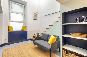 Celestia Blue Brody 17