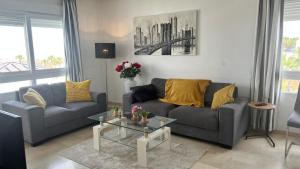 Stunning Penthouse Apartment in Villamartin with Communal Pool