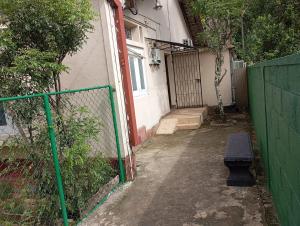 Comfort Stay with AC WiFi and Hot Water near Colombo