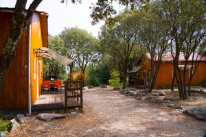 Maisons de vacances Gites de Plos chalet N1 Clim Piscine Spa Ombrage en Campagne : photos des chambres