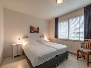 Beach Apartment 7 for 4 guests in Callanstoog