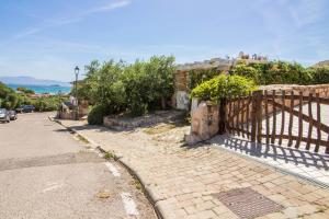 GuestHost - Seaview Villa with Veranda GolfoAranci