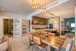 Modern 3 bedroom - Bahar ic caghaq