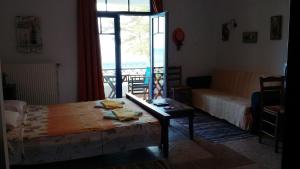 Studio with Sea View (2 Adults + 1 Child )