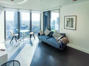 Luxury Balcony Apartment, Canary Wharf