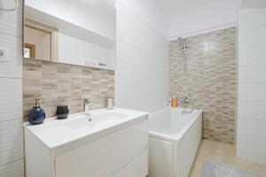 Andiamo Love! - central