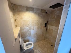 Top of villa, private pool 7 people