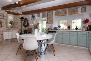 Maisons de vacances Ty Al Louarn - Piscine - Spa : photos des chambres