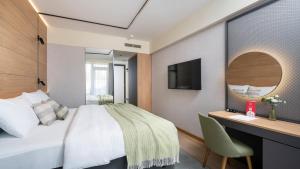 Classic Single Room Park Side room in Hotel Meliá Coral for Plava Laguna