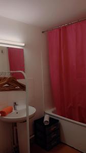 Maison Montfermeil T2 proche Disney, CDG et Val dEurope