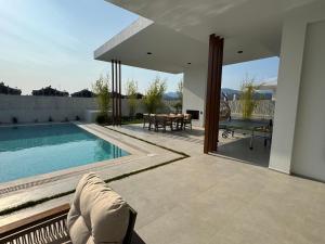 Ashta Suites - Zen 2 Villa