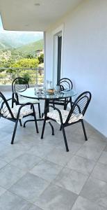 Modern Elegance with Breathtaking Panoramic Views