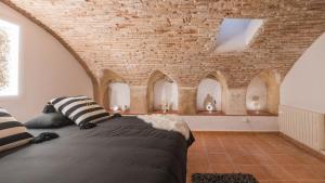 Medieval Cave Experience