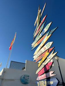 Naranja Cozy Studio 1min walk to Beach by AllStay