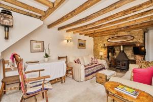 Sixpenny Cottage