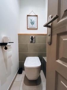 Maisons de vacances Le Jardin d'Anatole : Parking / Haut Standing : photos des chambres