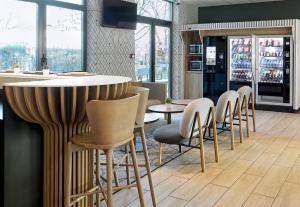 Hotels B&B HOTEL Paris Meudon Velizy : photos des chambres