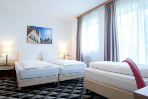 Triple Room room in AZIMUT Hotel Erding