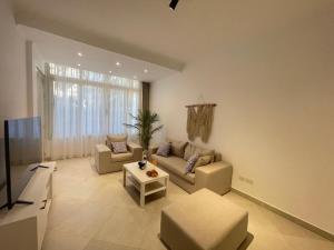 By Regypt Antakha Villa 3BR with Private Garden & Entrance