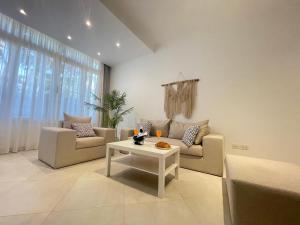 By Regypt Antakha Villa 3BR with Private Garden & Entrance