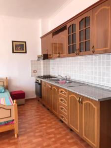 Beachfront & Park View Apartment