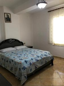 Beachfront & Park View Apartment