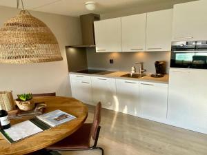 Idyllic Coastal Base w Garden