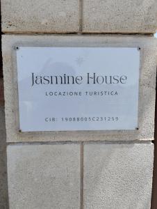 Jasmine House, Viale Kennedy, Santa Maria del focallo