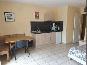 Maisons d'hotes Villa parpailloun, jardin, piscine chauffee : photos des chambres