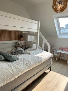VLOED by BLOSS, familieappartement met buitenzwembad en garage