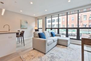 Luxury 2BR North End Retreat
