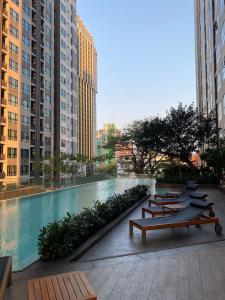 Central Room - Roof Top Pool