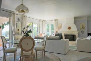 Villas Villa des Vignes by Villa Plus : photos des chambres